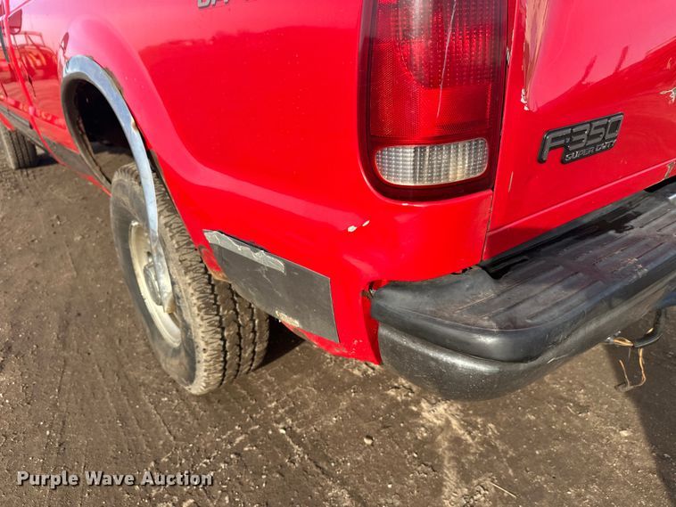 image for item FK1673 2000 Ford F350 Super Duty Crew Cab pickup truck