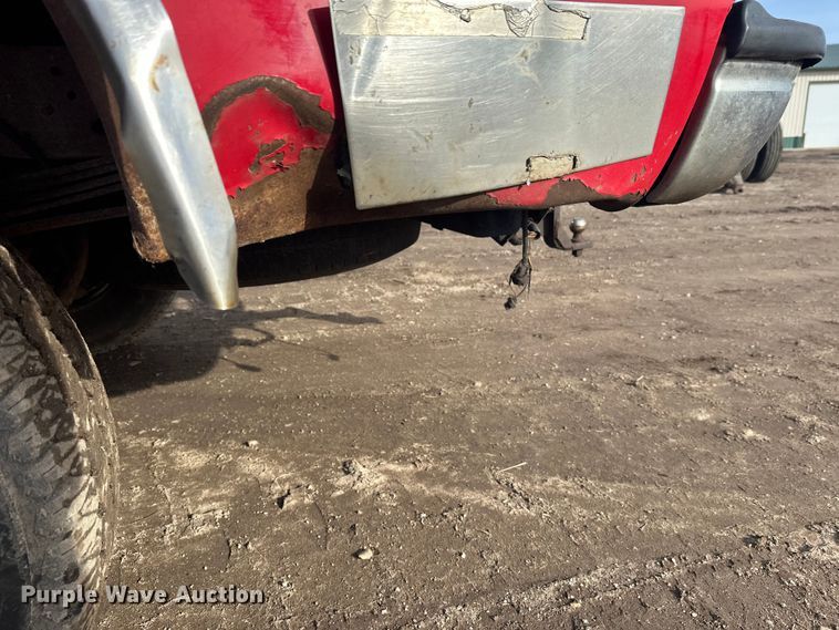 image for item FK1673 2000 Ford F350 Super Duty Crew Cab pickup truck