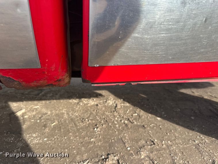 image for item FK1673 2000 Ford F350 Super Duty Crew Cab pickup truck