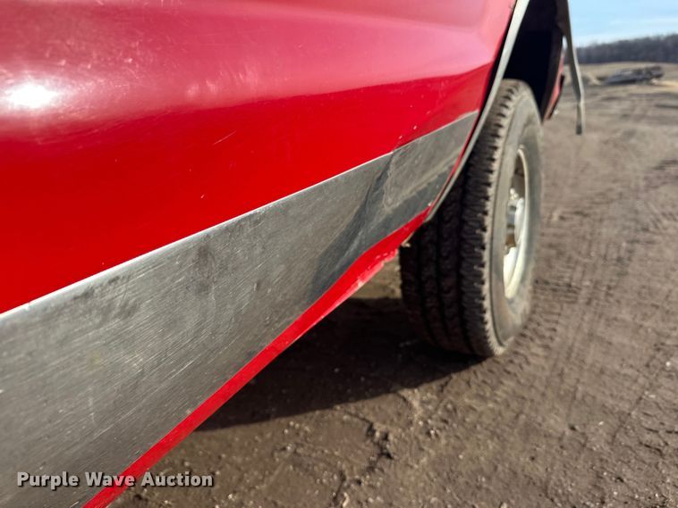 image for item FK1673 2000 Ford F350 Super Duty Crew Cab pickup truck