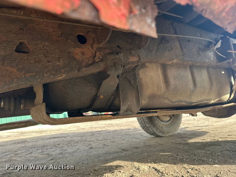 image for item FK1673 2000 Ford F350 Super Duty Crew Cab pickup truck