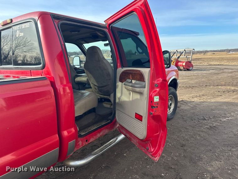 image for item FK1673 2000 Ford F350 Super Duty Crew Cab pickup truck