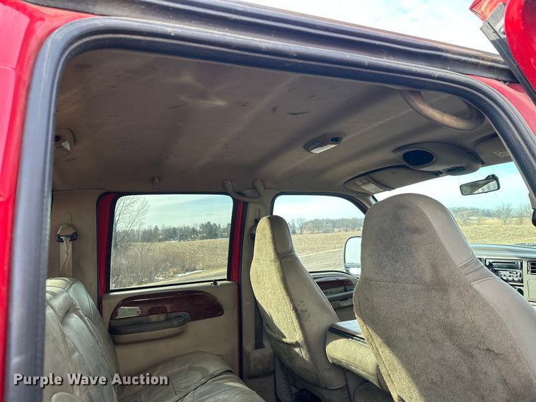 image for item FK1673 2000 Ford F350 Super Duty Crew Cab pickup truck