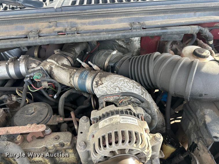 image for item FK1673 2000 Ford F350 Super Duty Crew Cab pickup truck