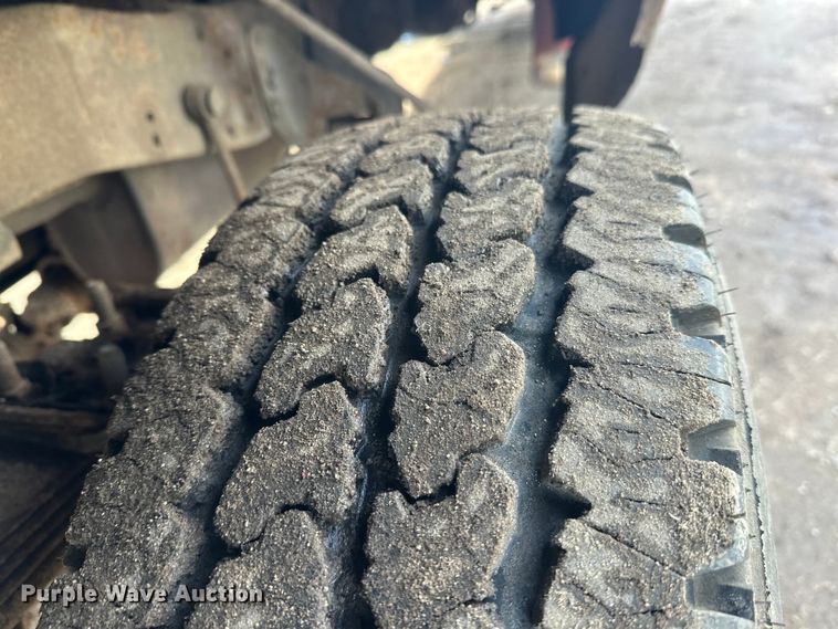 image for item FK1673 2000 Ford F350 Super Duty Crew Cab pickup truck