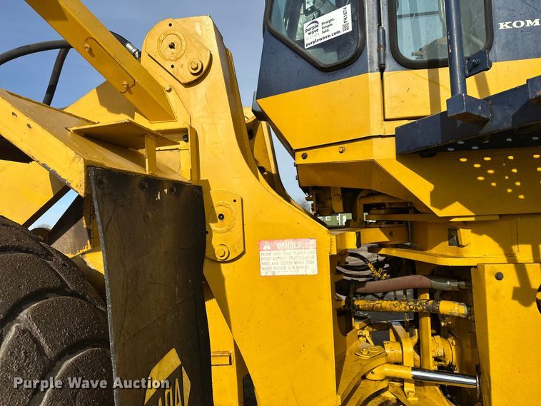 image for item FK1674 1988 Komatsu WA450-1 wheel loader