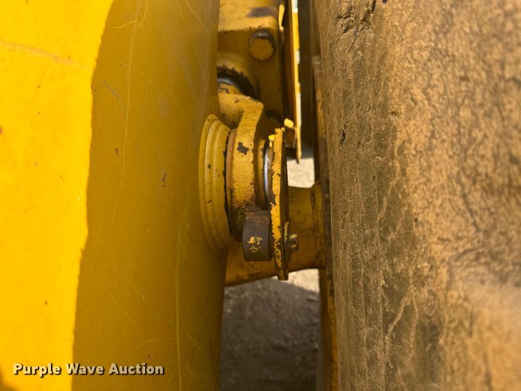 image for item FK1674 1988 Komatsu WA450-1 wheel loader