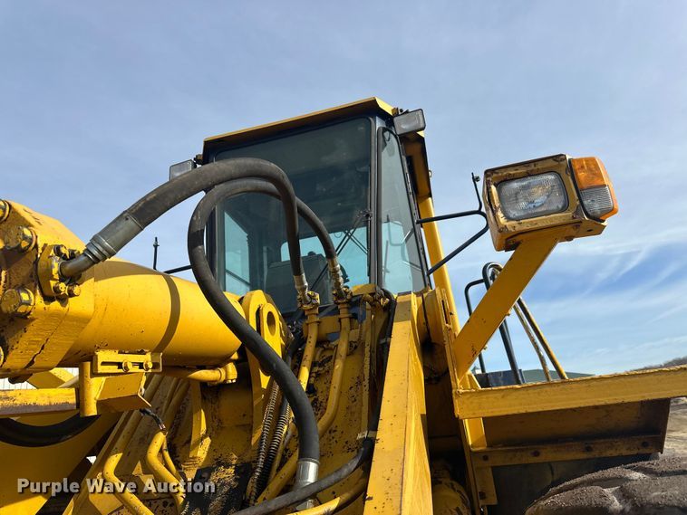 image for item FK1674 1988 Komatsu WA450-1 wheel loader