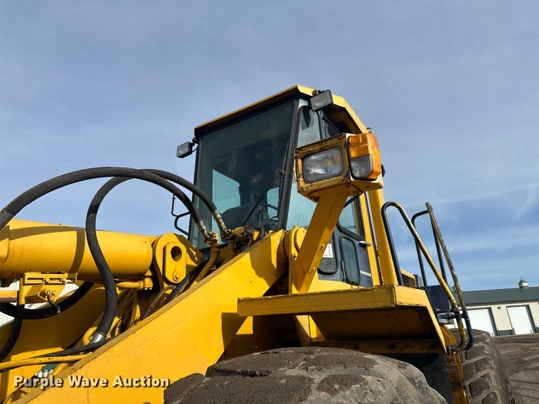 image for item FK1674 1988 Komatsu WA450-1 wheel loader