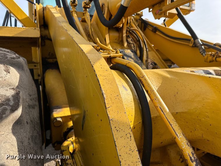 image for item FK1674 1988 Komatsu WA450-1 wheel loader