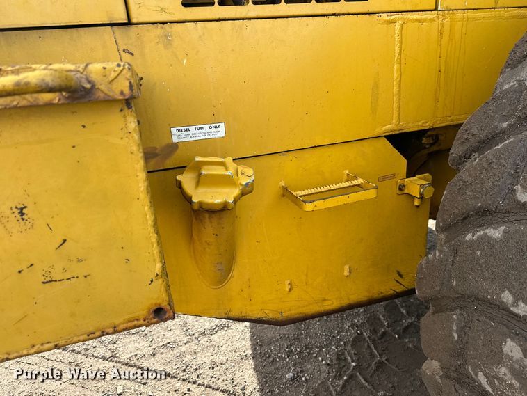 image for item FK1674 1988 Komatsu WA450-1 wheel loader