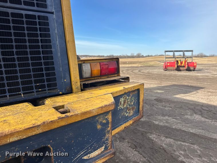 image for item FK1674 1988 Komatsu WA450-1 wheel loader