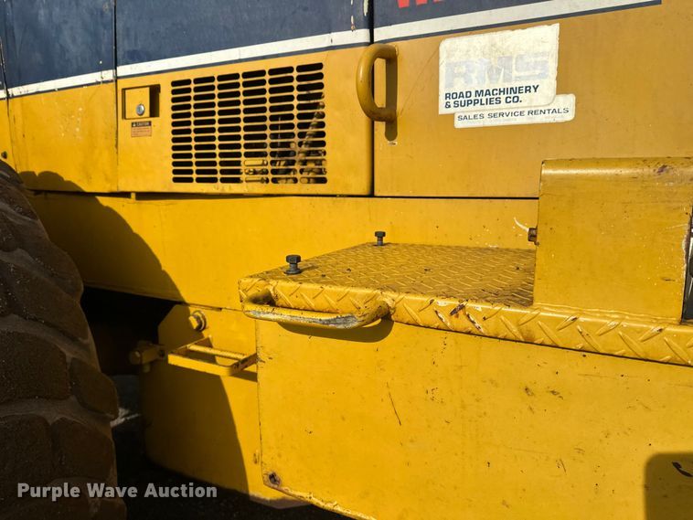 image for item FK1674 1988 Komatsu WA450-1 wheel loader