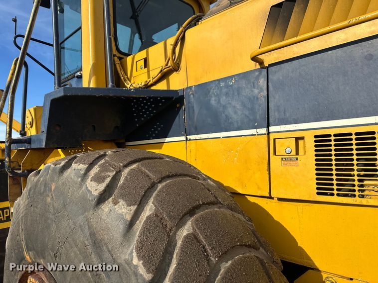 image for item FK1674 1988 Komatsu WA450-1 wheel loader