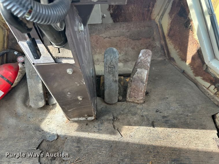 image for item FK1674 1988 Komatsu WA450-1 wheel loader