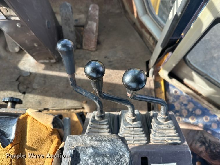 image for item FK1674 1988 Komatsu WA450-1 wheel loader