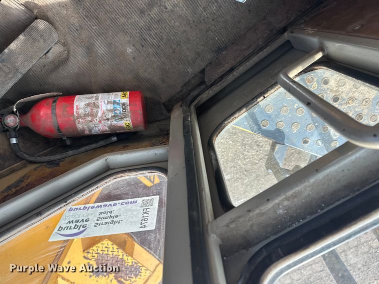 image for item FK1674 1988 Komatsu WA450-1 wheel loader