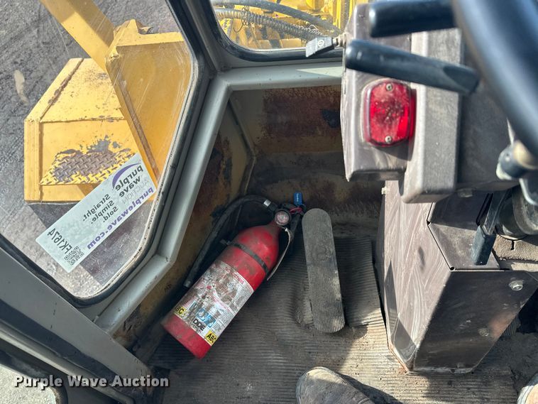 image for item FK1674 1988 Komatsu WA450-1 wheel loader