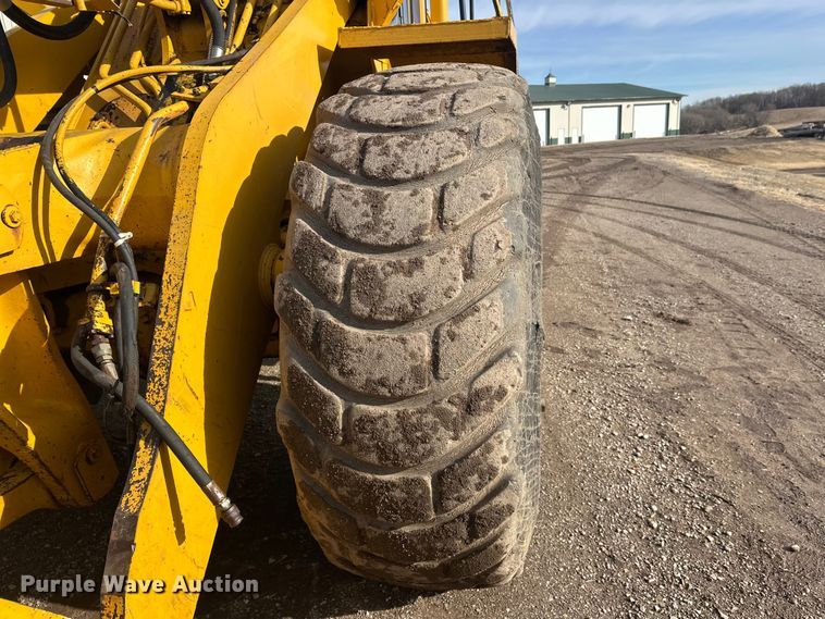 image for item FK1674 1988 Komatsu WA450-1 wheel loader