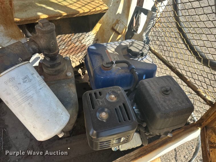 image for item FK1693 Fuel trailer