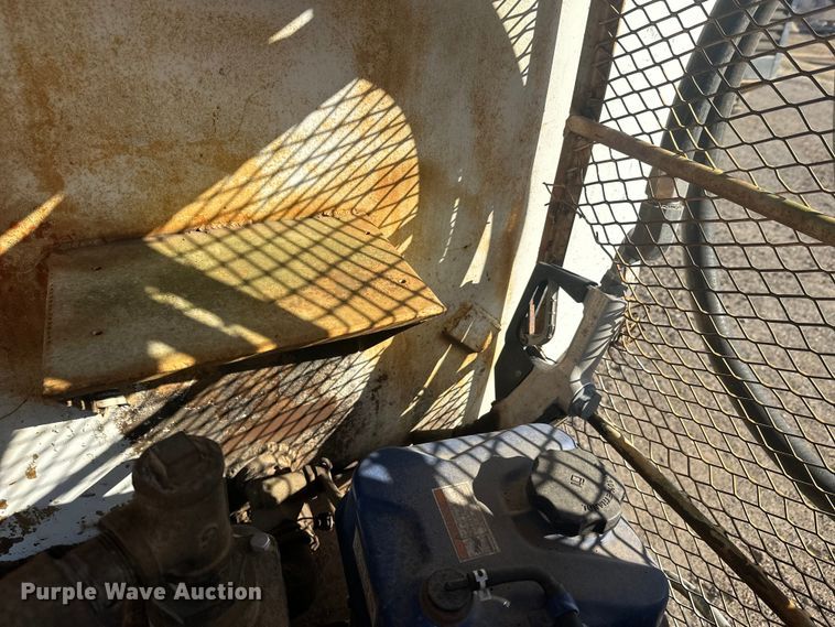 image for item FK1693 Fuel trailer