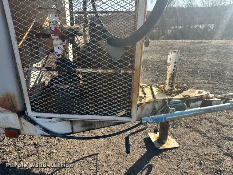 image for item FK1693 Fuel trailer