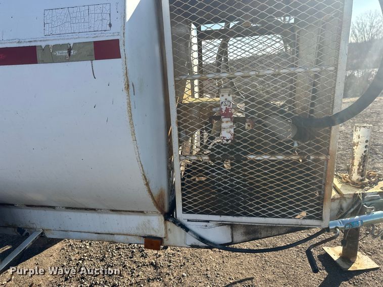 image for item FK1693 Fuel trailer