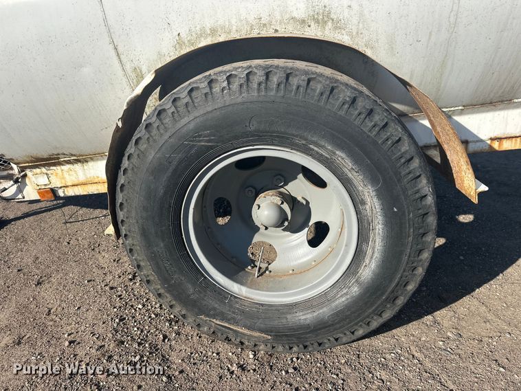 image for item FK1693 Fuel trailer