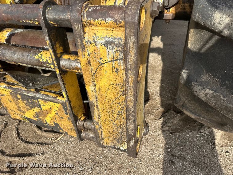 image for item FK1698 2001 Hydro-Ax 721E mulcher