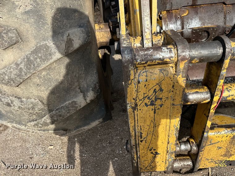 image for item FK1698 2001 Hydro-Ax 721E mulcher