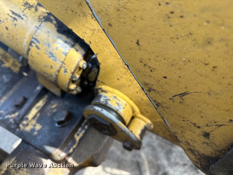 image for item FK1698 2001 Hydro-Ax 721E mulcher