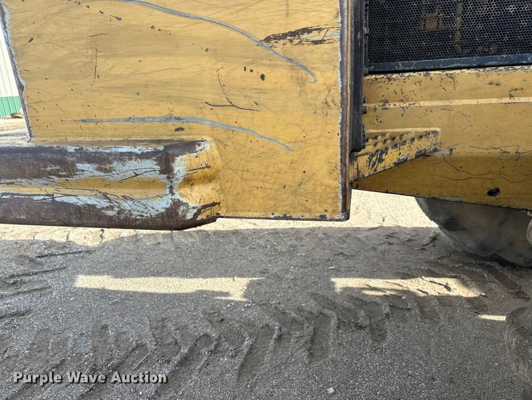 image for item FK1698 2001 Hydro-Ax 721E mulcher