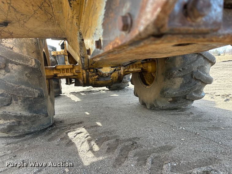 image for item FK1698 2001 Hydro-Ax 721E mulcher