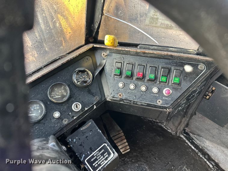 image for item FK1698 2001 Hydro-Ax 721E mulcher