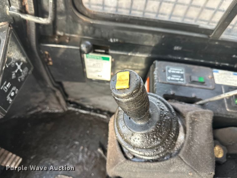 image for item FK1698 2001 Hydro-Ax 721E mulcher