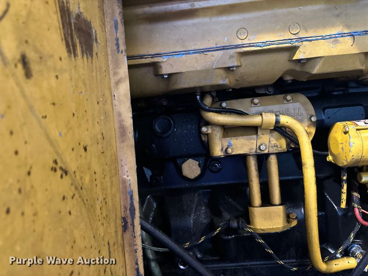 image for item FK1698 2001 Hydro-Ax 721E mulcher