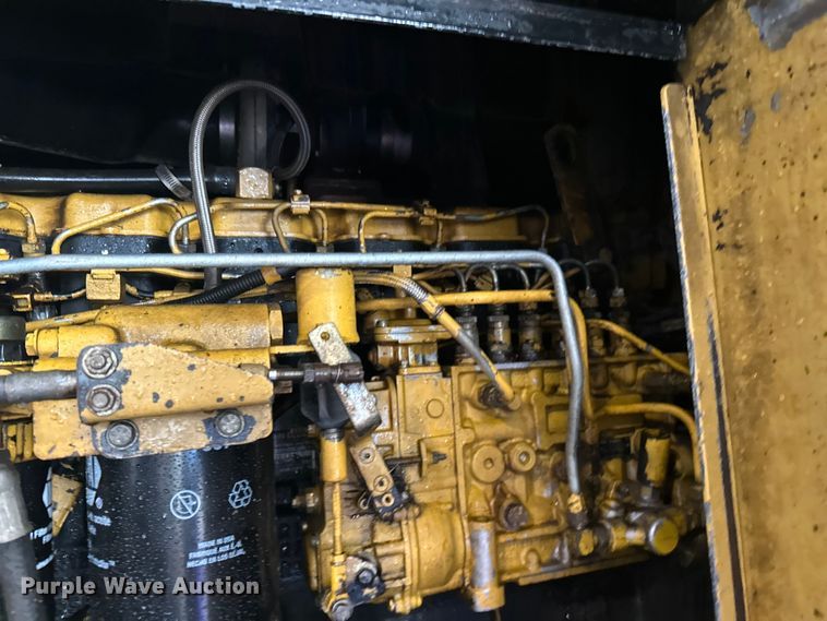 image for item FK1698 2001 Hydro-Ax 721E mulcher