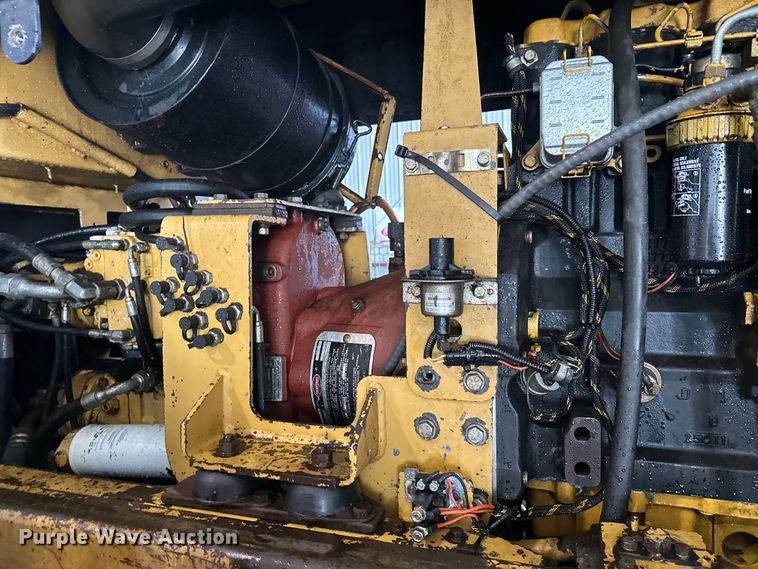 image for item FK1698 2001 Hydro-Ax 721E mulcher