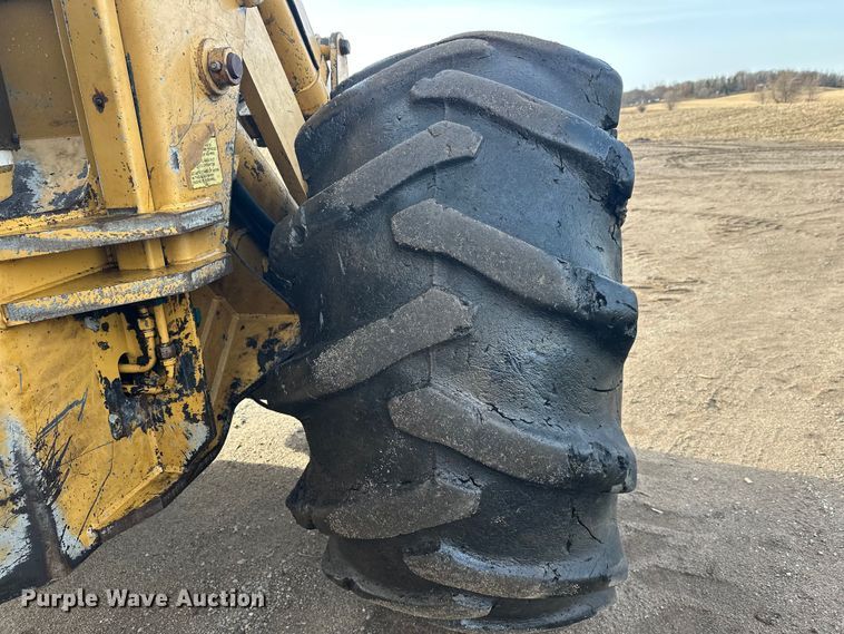 image for item FK1698 2001 Hydro-Ax 721E mulcher