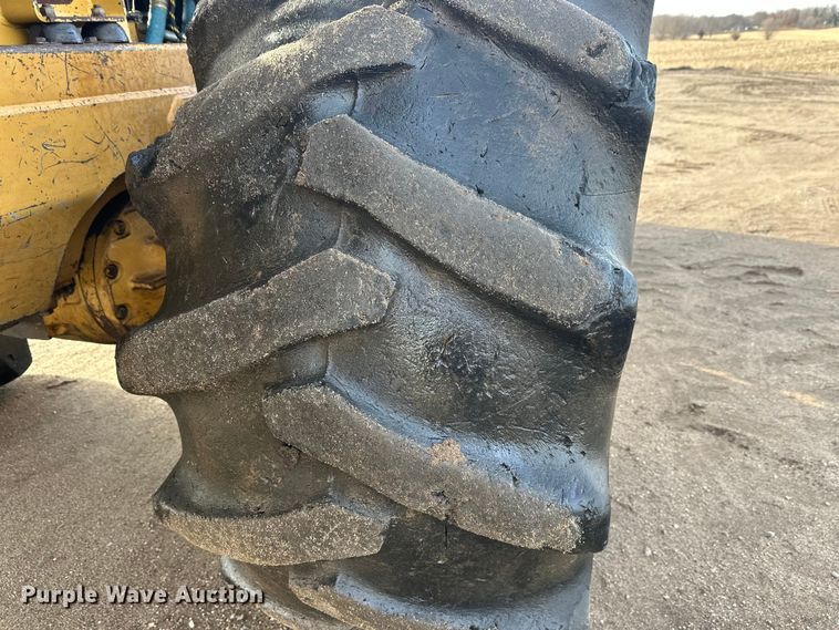 image for item FK1698 2001 Hydro-Ax 721E mulcher