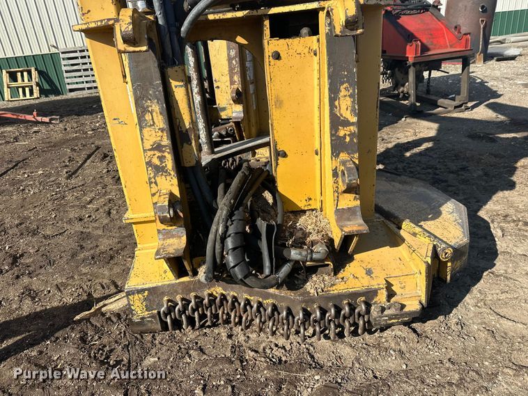 image for item FK1698 2001 Hydro-Ax 721E mulcher