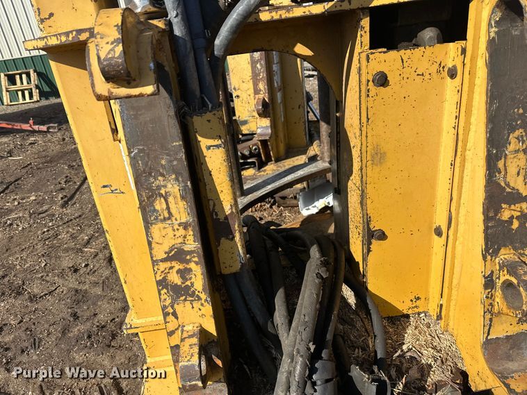 image for item FK1698 2001 Hydro-Ax 721E mulcher