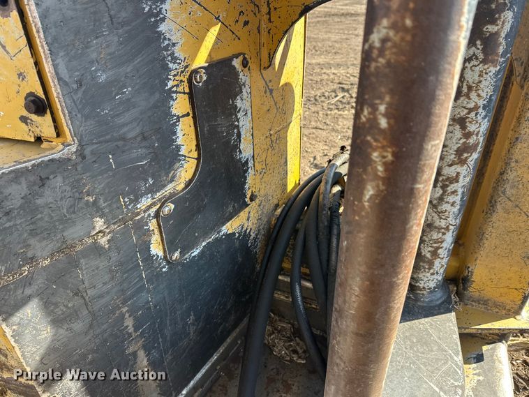 image for item FK1698 2001 Hydro-Ax 721E mulcher