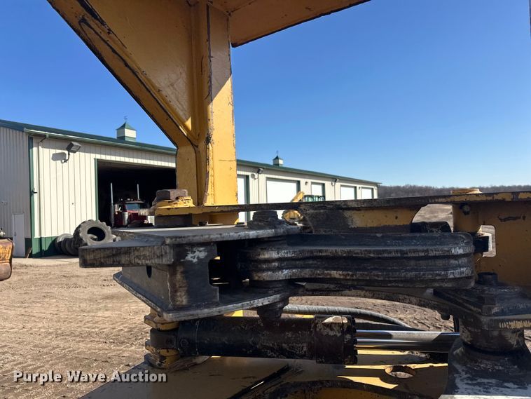 image for item FK1698 2001 Hydro-Ax 721E mulcher