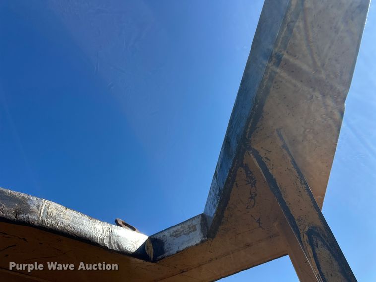 image for item FK1698 2001 Hydro-Ax 721E mulcher