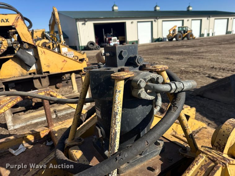 image for item FK1698 2001 Hydro-Ax 721E mulcher