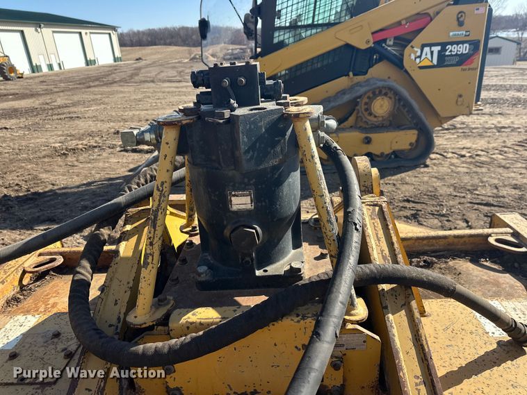 image for item FK1698 2001 Hydro-Ax 721E mulcher