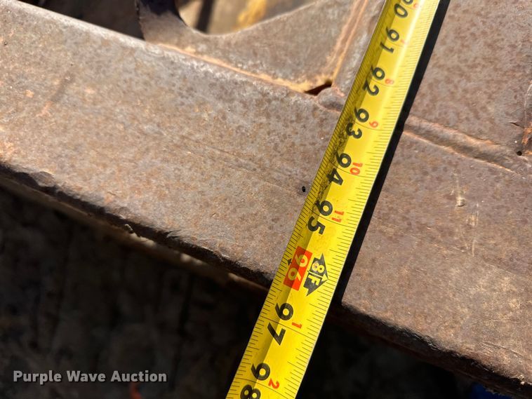 image for item FK1698 2001 Hydro-Ax 721E mulcher