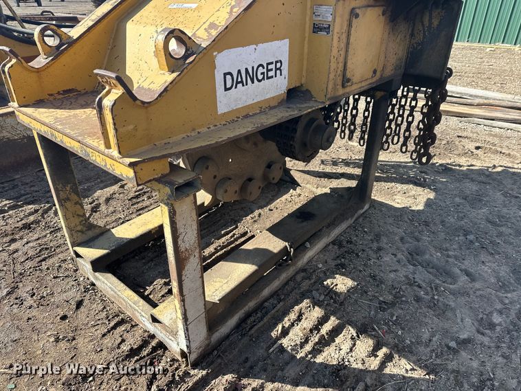 image for item FK1698 2001 Hydro-Ax 721E mulcher