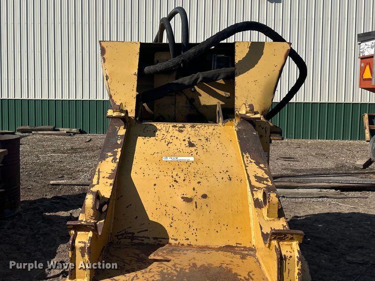 image for item FK1698 2001 Hydro-Ax 721E mulcher